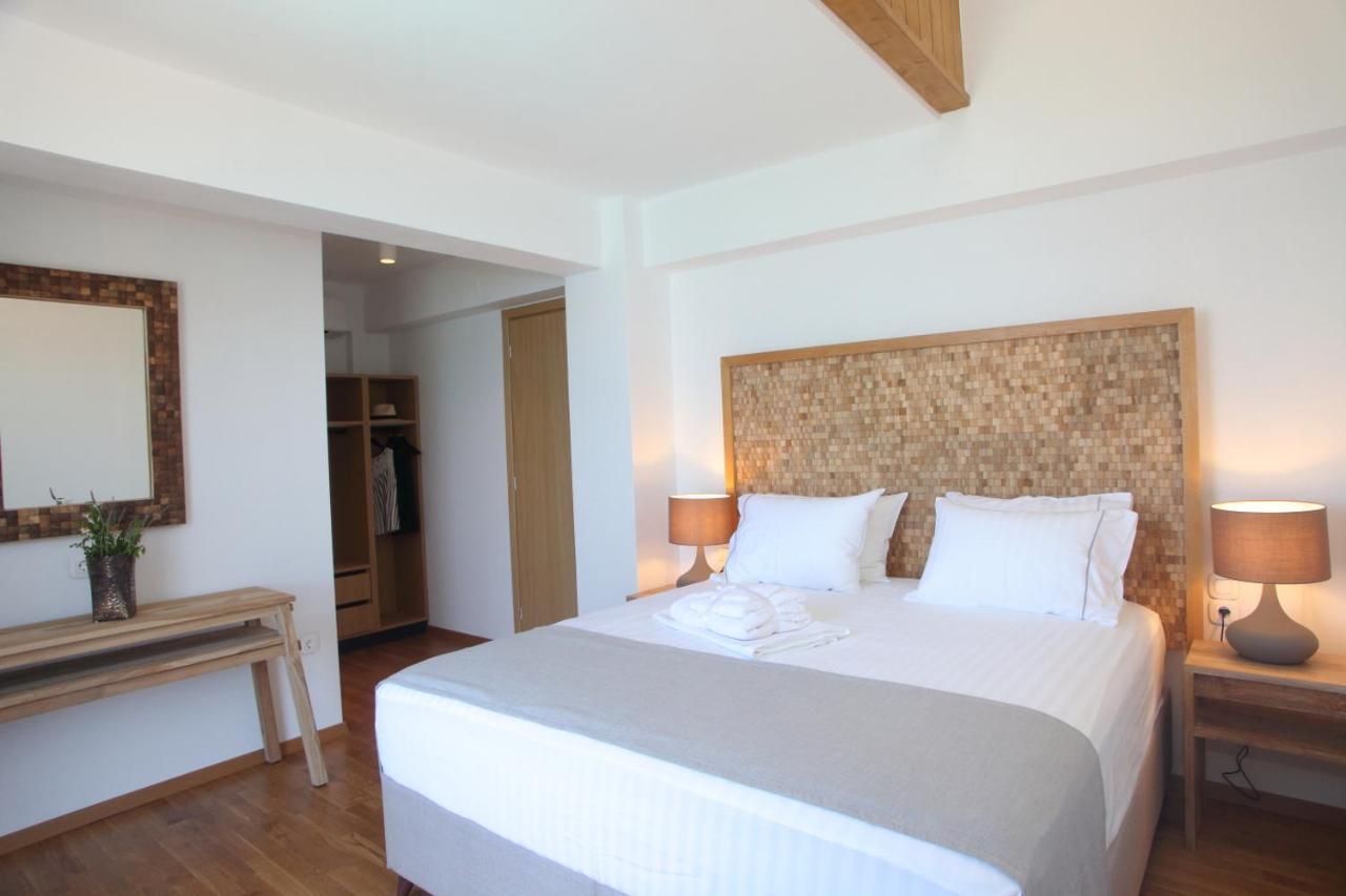 Capro - Milos Bay Villas อาโยส นิกีตัส ภายนอก รูปภาพ