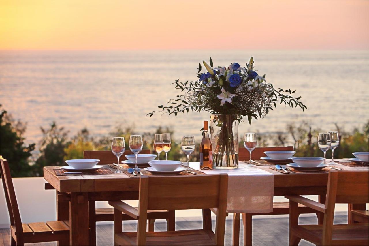Capro - Milos Bay Villas อาโยส นิกีตัส ภายนอก รูปภาพ
